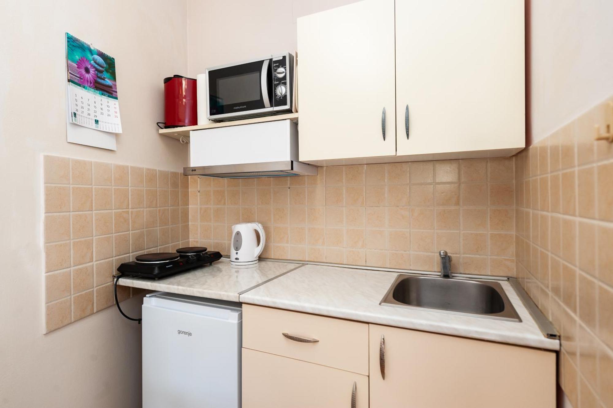 Momo'S Studio Apartment Subotica Exterior photo